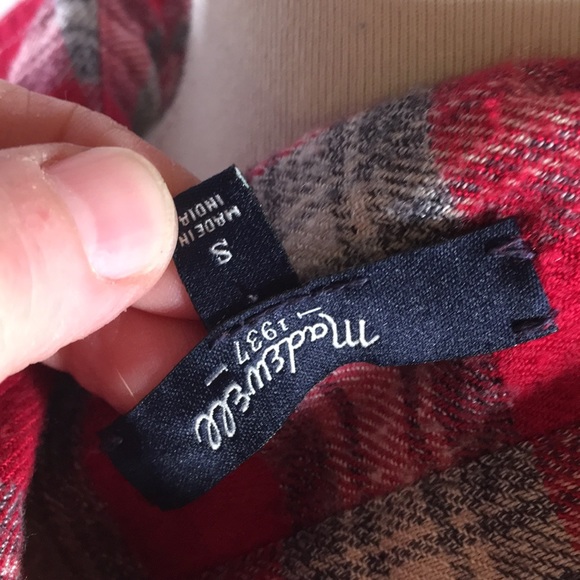Madewell Ex Boyfriend Shirt in Fairfax Plaid - Picture 5 of 6